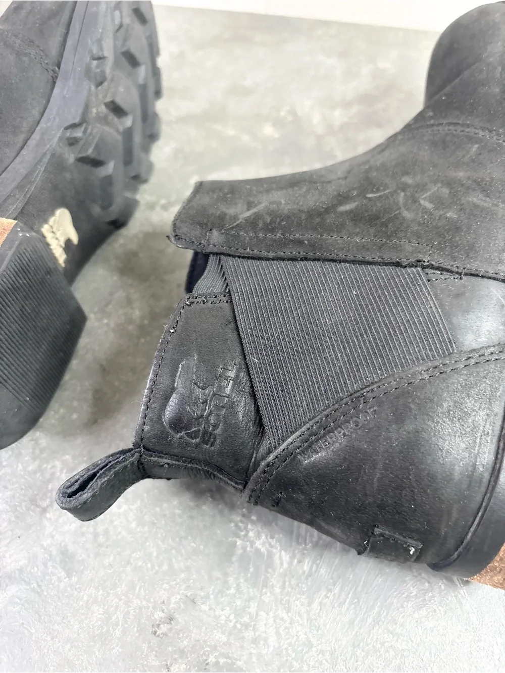 Sorel Emelie Chelsea Waterproof Boots black size 7